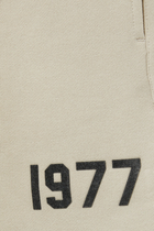 بنطال رياضي سادة بطبعة 1977